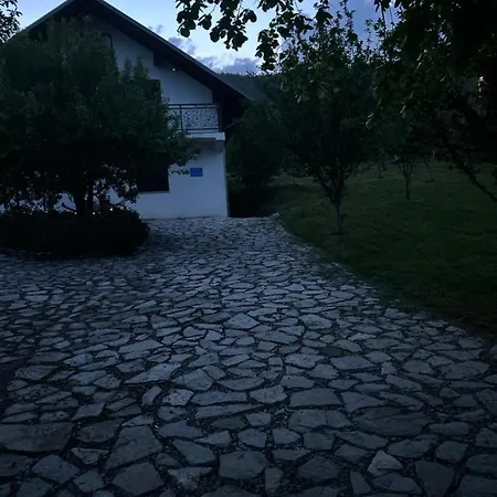 Markovi Konaci Lohovo *
